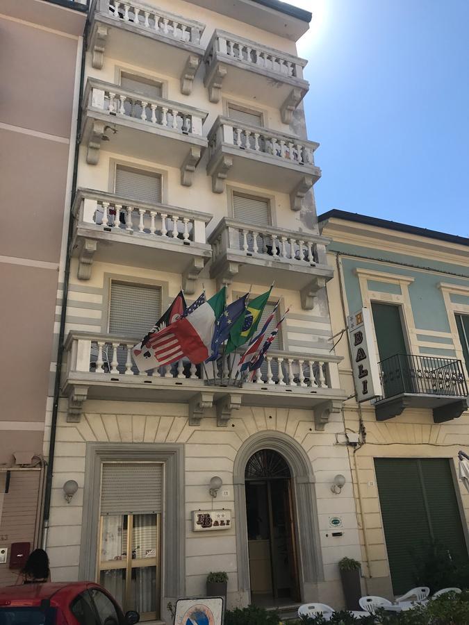 Hotel Bali Viareggio Exterior photo